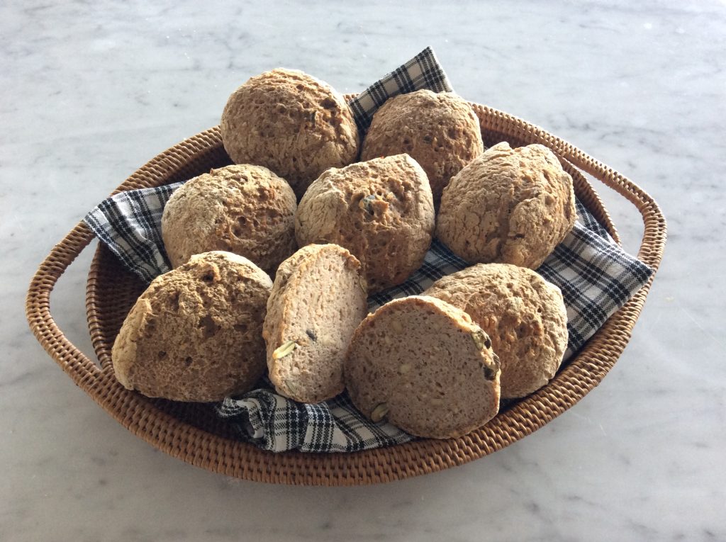 glutenfri og lactosefri valnøddeboller