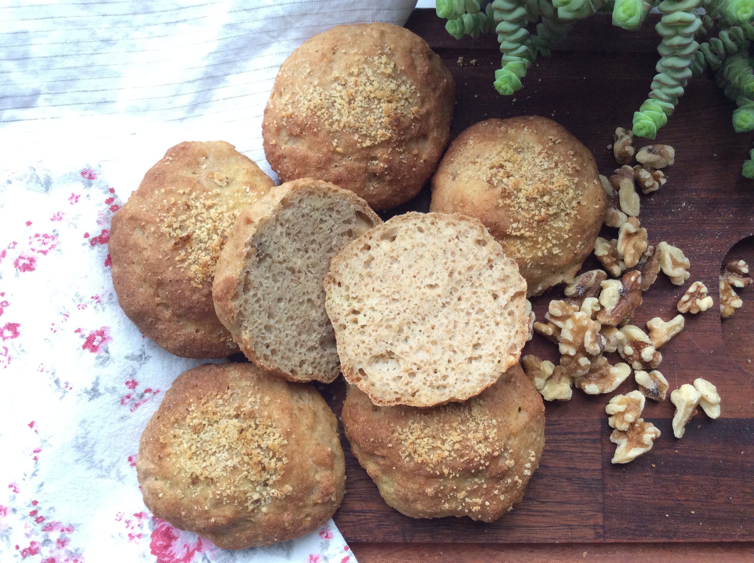 Glutenfri valnøddeboller med havre- og majsmel